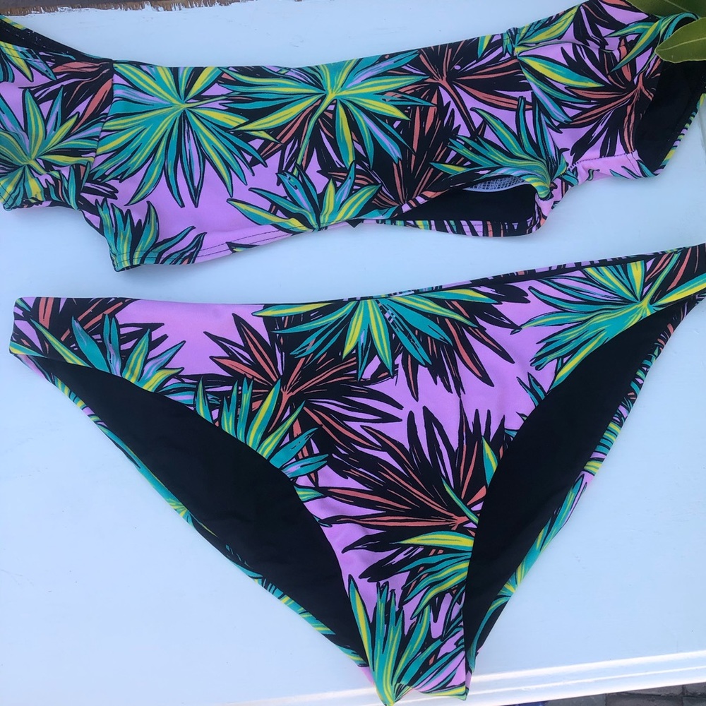Kendall and Kylie tropical off the shoulder bikini